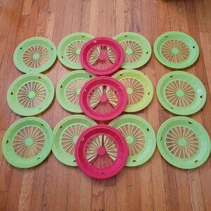 15 Plastic Paper Plate Holders Green Red Camping BBQ Picnic Reusable